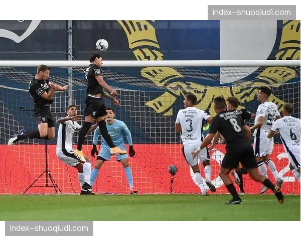 奥萨苏纳主场零封对手 防守组织纪律性有所提升